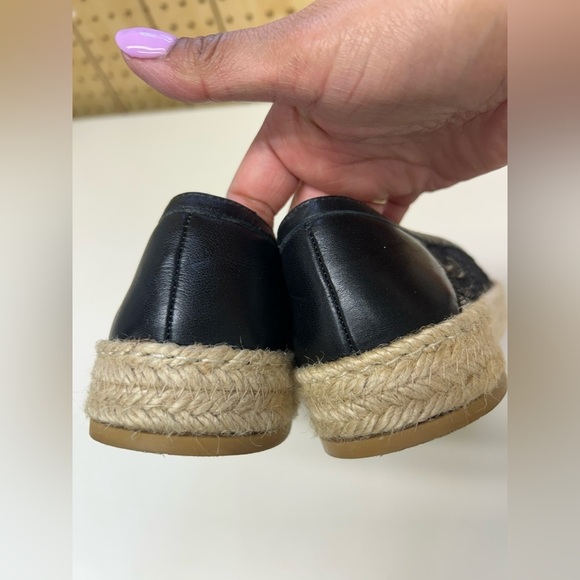 Elegant Black Lace Espadrilles - Picture 4 of 8